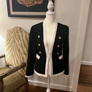 Beautiful women’s jacket. NWT. Size M.